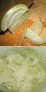 Slice salad of onion Image